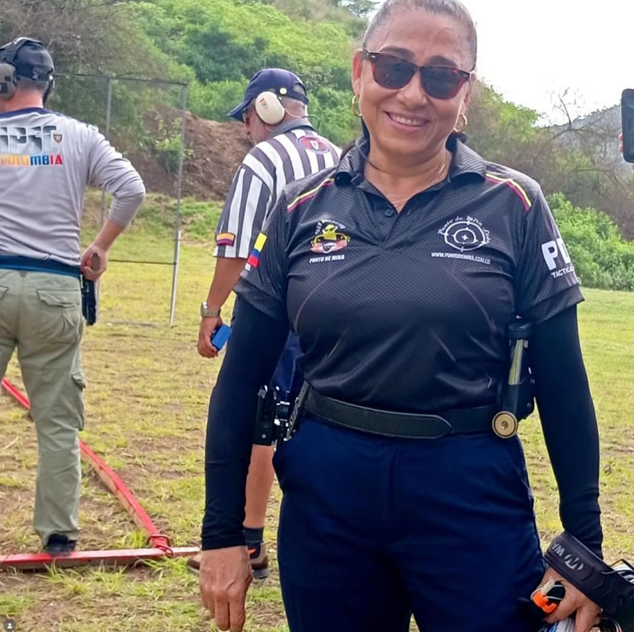 Instructora Punto de Mira en jornada de tiro